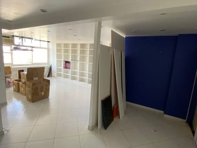 Sala com 40m², à venda, no bairro Cidade Ariston Estela Azevedo em Carapicuíba