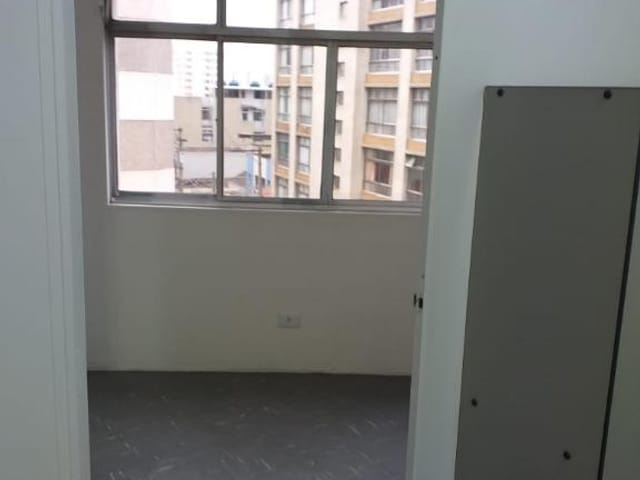 Sala com 15m², para alugar, no bairro Penha de França em São Paulo