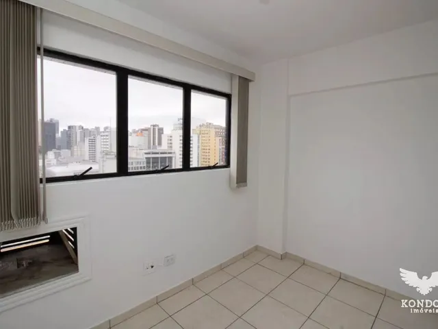 Sala à venda, no bairro Centro em Curitiba