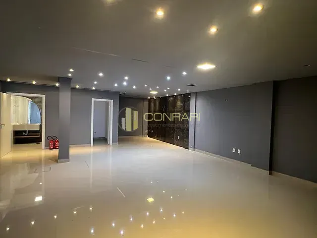 Sala para alugar, no bairro Meia Praia em Itapema