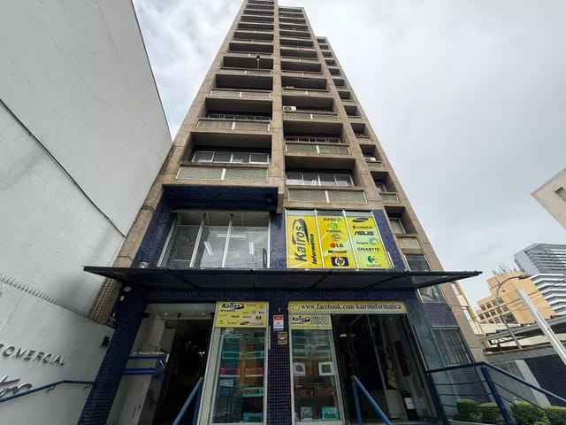 Sala à venda, no bairro Centro em Curitiba