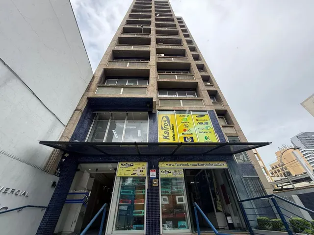 Sala à venda, no bairro Centro em Curitiba