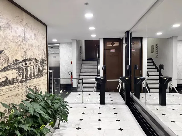 Sala à venda, no bairro Centro em Curitiba