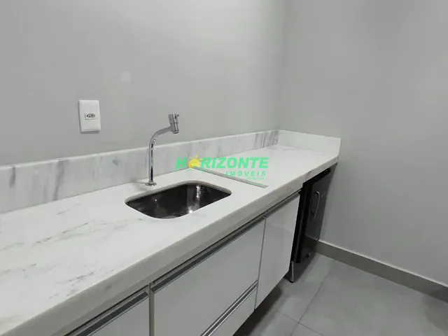 Sala com 28m², para alugar, no bairro Urbanova em São José dos Campos