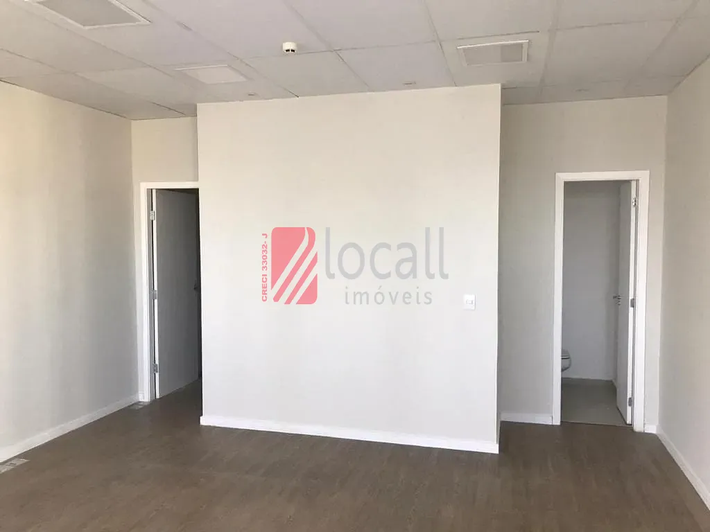 Conjunto Comercial / Sala  à venda, 40m² — foto 1 de 6