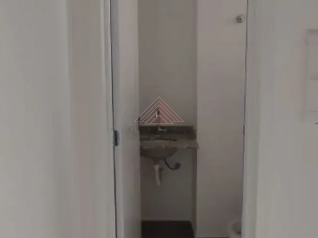 Sala com 32m², à venda, no bairro Vila Bocaina em Mauá