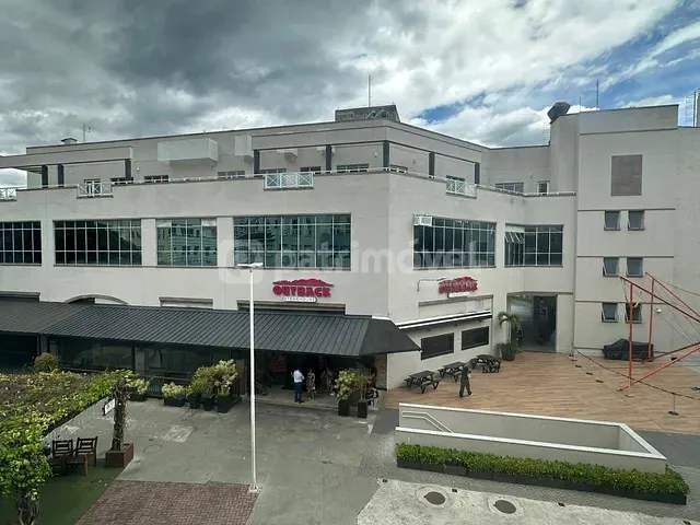 Sala com 51m², para alugar, no bairro Barra da Tijuca em Rio de Janeiro