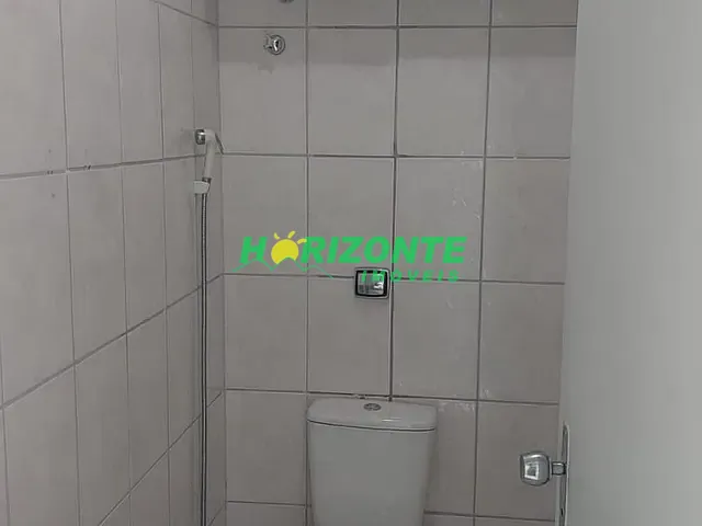 Sala com 36m², à venda ou para alugar, no bairro Jardim São Dimas em São José dos Campos