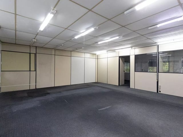 Sala para alugar, no bairro Santo Inácio em Curitiba