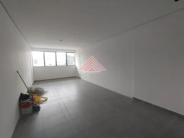 Sala com 38m², para alugar, no bairro Jardim Haydee em Mauá