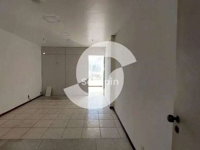 Sala para alugar, no bairro Centro em Niterói