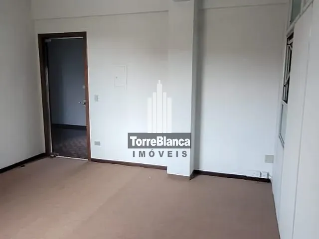 Sala com 40m², para alugar, no bairro Centro em Ponta Grossa