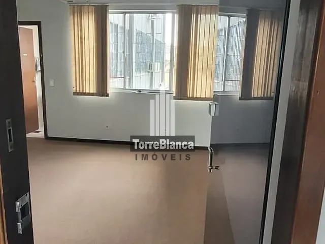 Sala com 40m², para alugar, no bairro Centro em Ponta Grossa