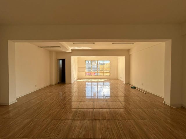 Sala à venda, no bairro Centro em Pelotas