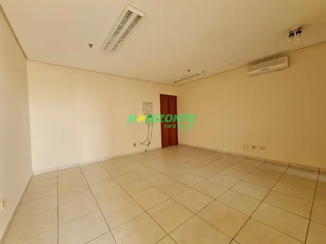 Sala para alugar, no bairro Jardim São Dimas em São José dos Campos