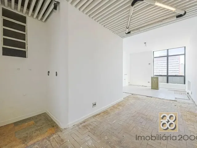 Sala à venda, no bairro Centro em Curitiba