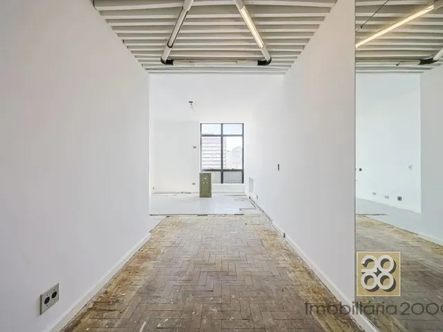 Sala à venda, no bairro Centro em Curitiba