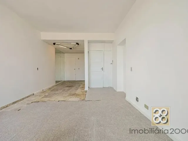 Sala à venda, no bairro Centro em Curitiba