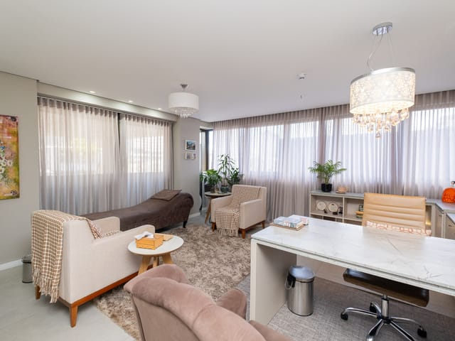 Sala à venda, no bairro São Gonçalo em Pelotas