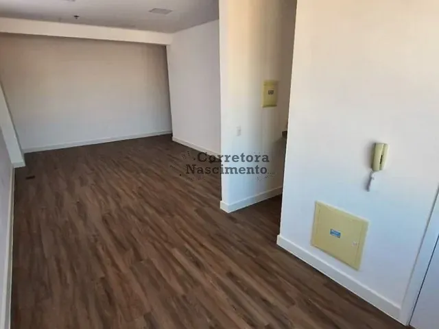 Sala com 34m², à venda ou para alugar, no bairro Centro em Jacareí