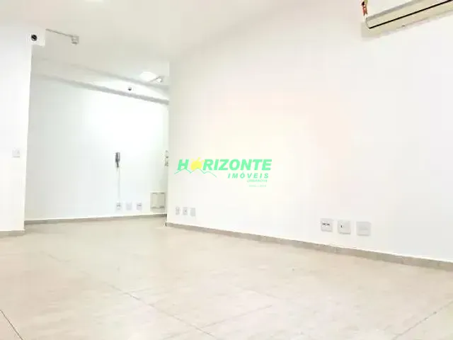 Sala com 44m², à venda, no bairro Jardim São Dimas em São José dos Campos