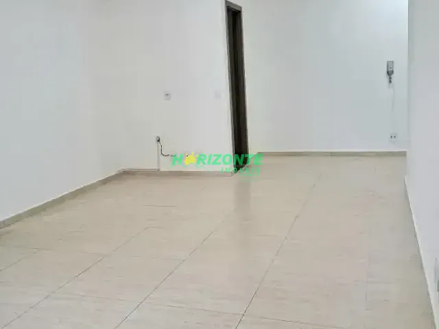 Sala com 44m², à venda, no bairro Jardim São Dimas em São José dos Campos