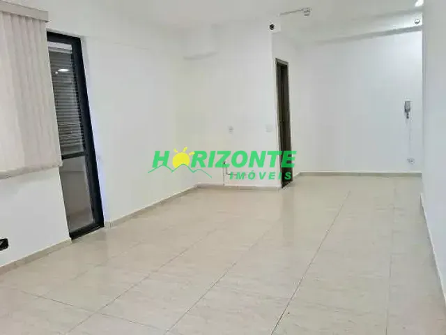 Sala com 44m², à venda, no bairro Jardim São Dimas em São José dos Campos