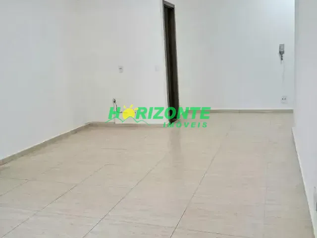 Sala com 44m², à venda, no bairro Jardim São Dimas em São José dos Campos