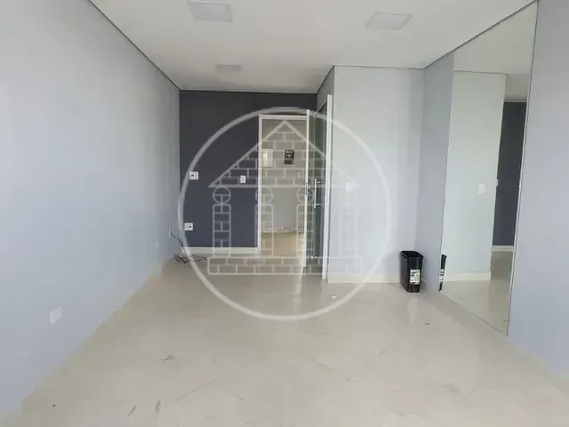 Sala com 250m², para alugar, no bairro Jardim Malia II em São Paulo