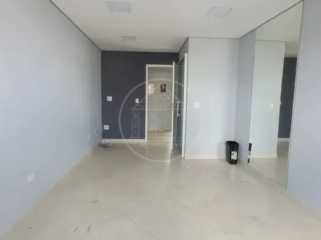 Sala com 250m², para alugar, no bairro Jardim Malia II em São Paulo