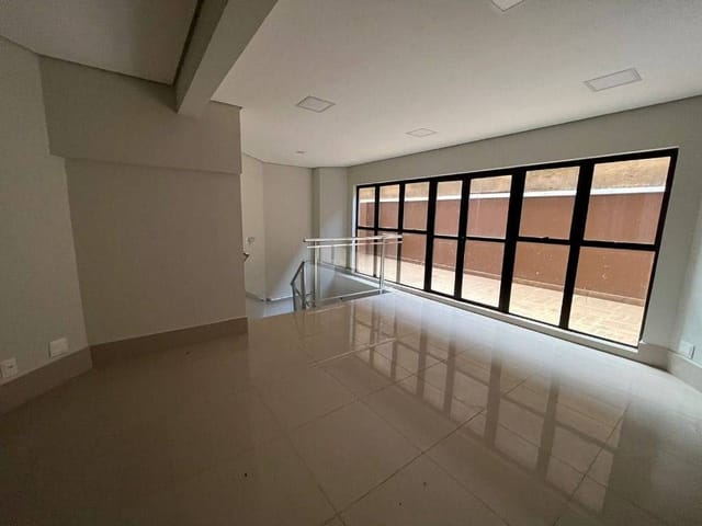 Loja com 170m², para alugar, no bairro Centro em Londrina