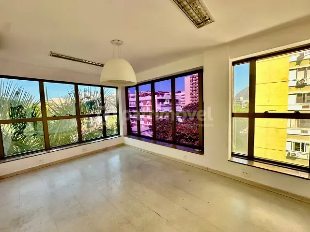 Sala à venda, no bairro Jardim Botânico em Rio de Janeiro