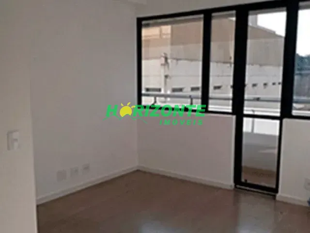 Sala com 37m², à venda ou para alugar, no bairro Jardim São Dimas em São José dos Campos