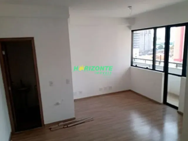Sala com 44m², à venda ou para alugar, no bairro Jardim São Dimas em São José dos Campos