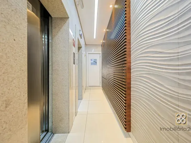 Sala à venda, no bairro Centro em Curitiba