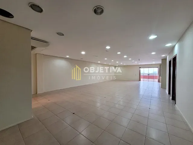 Sala com 210m², para alugar, no bairro Navegantes em Porto Alegre