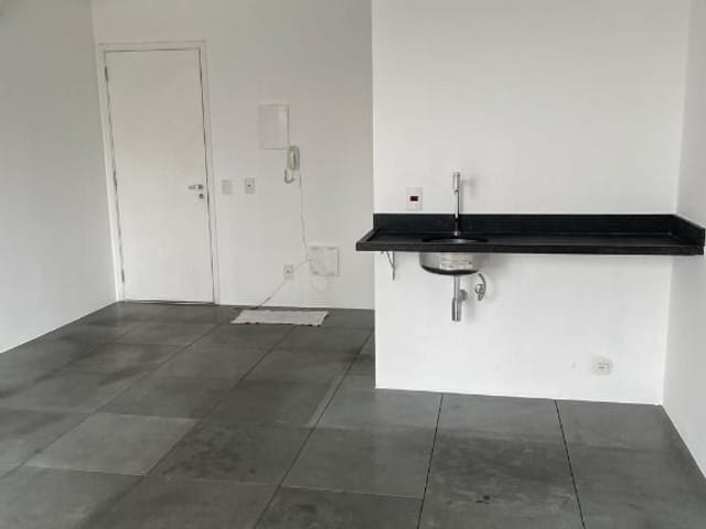 Sala com 38m², à venda, no bairro Barra Funda em São Paulo