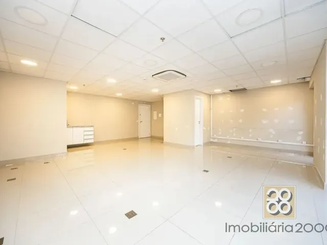 Sala à venda, no bairro Centro em Curitiba