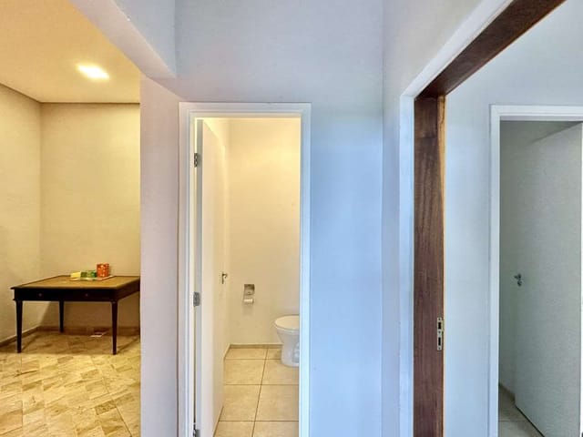 Sala com 86m², à venda ou para alugar, no bairro Chácara São João em Carapicuíba