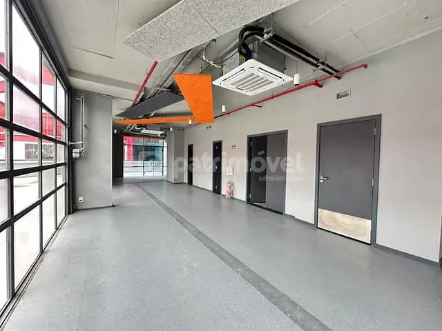Sala para alugar, no bairro Barra da Tijuca em Rio de Janeiro