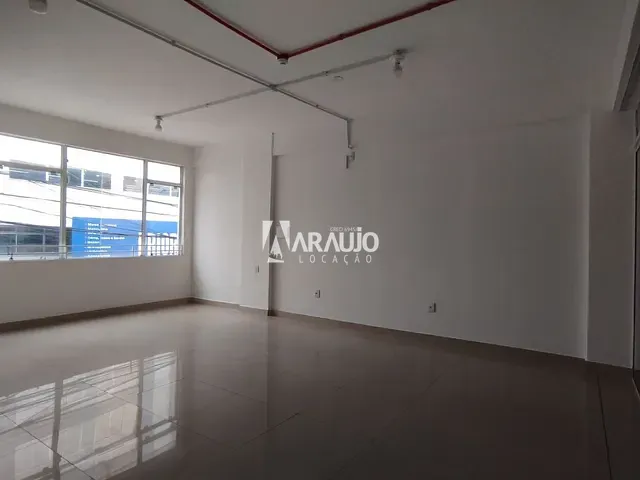 Sala para alugar, no bairro Centro em Itajaí