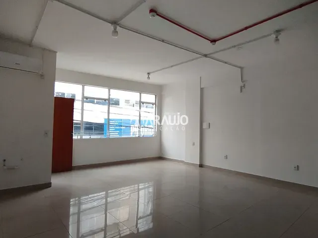 Sala para alugar, no bairro Centro em Itajaí
