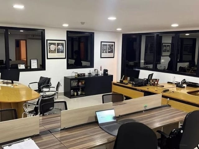 Sala à venda, no bairro Melville Empresarial I e II em Barueri