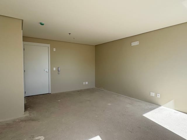 Sala à venda, no bairro São Gonçalo em Pelotas