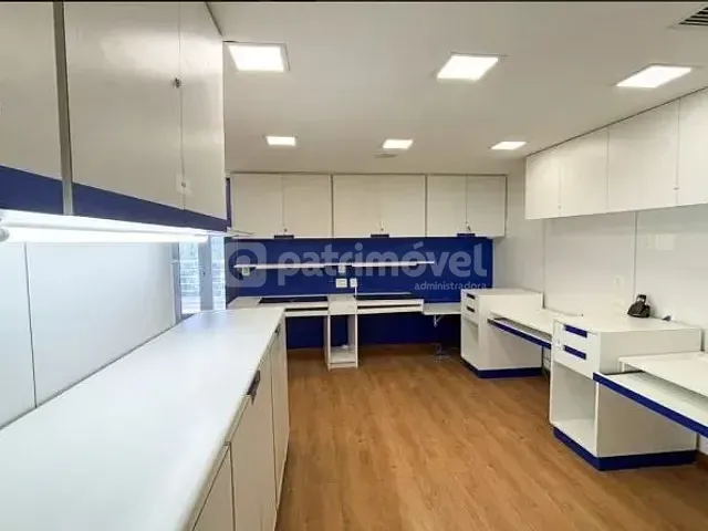 Sala com 600m², à venda ou para alugar, no bairro Barra da Tijuca em Rio de Janeiro