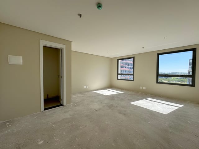 Sala à venda, no bairro São Gonçalo em Pelotas