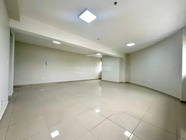 Sala com 110m², para alugar, no bairro Parque Campolim em Sorocaba