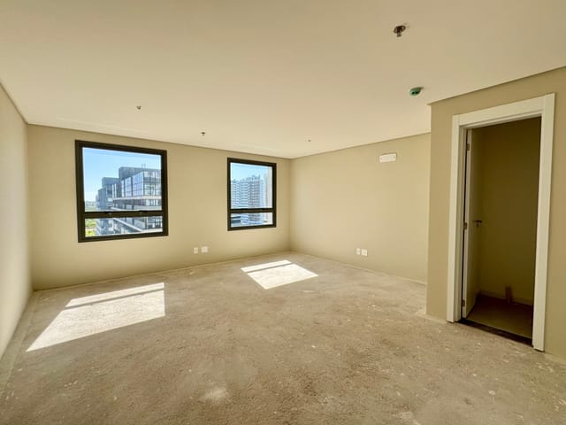 Sala à venda, no bairro São Gonçalo em Pelotas