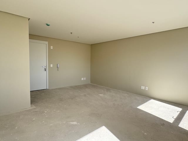 Sala à venda, no bairro São Gonçalo em Pelotas