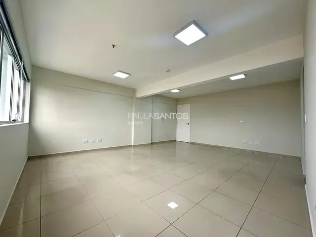 Sala com 77m², para alugar, no bairro Parque Campolim em Sorocaba